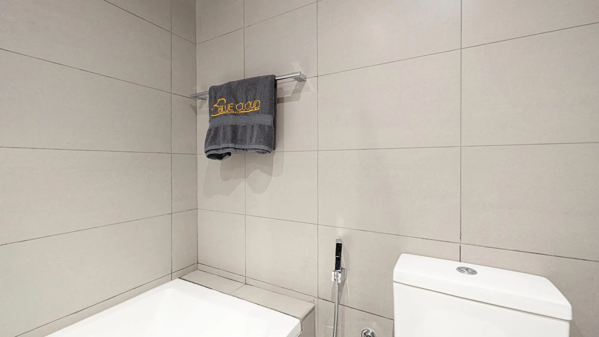 Apartment Mamsha Gem By Blue Cloud Holidays Sharjah United Arab Emirates