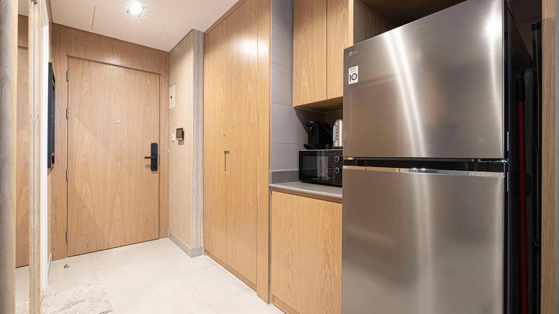 Mamsha Gem By Blue Cloud Holidays Sharjah Apartment